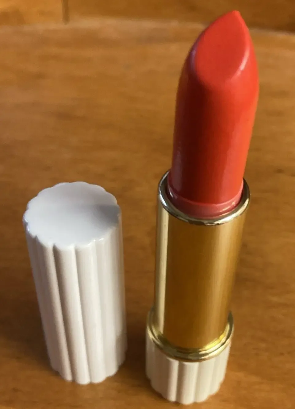 Estee Lauder All Day Lipstick WILD CORAL Full Size White Ribbed Tube NOS